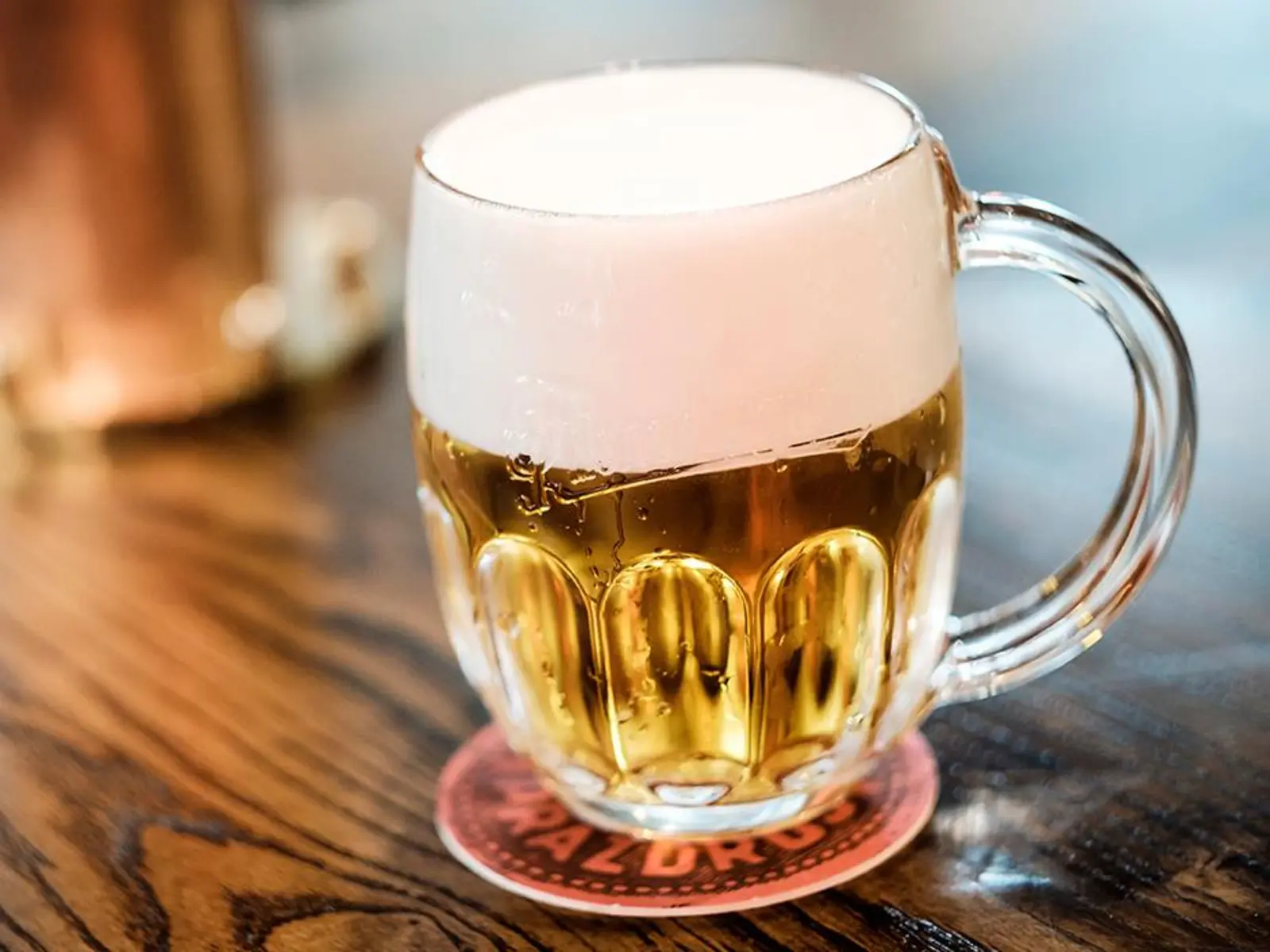 Prag Bira Rehberi: Gelenekler, Lezzetler ve Deneyimler